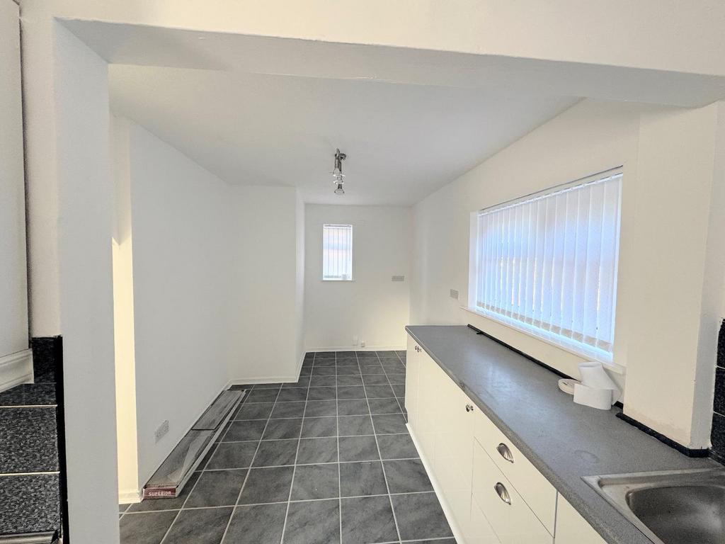 Dining kitchen