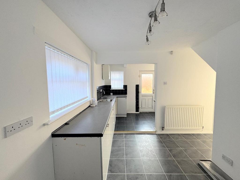 Dining kitchen