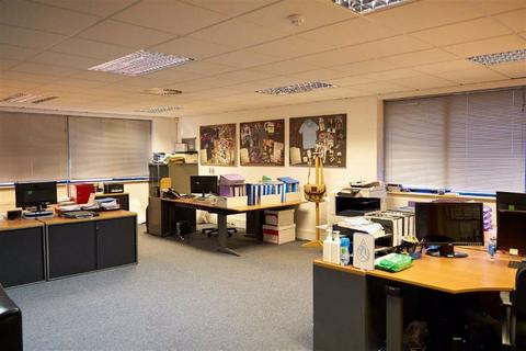 Office to rent, Buckingham Court Loughton IG10 2QZ