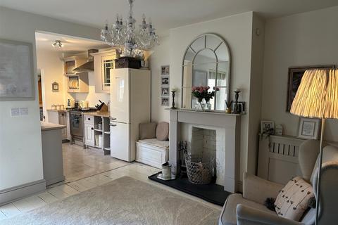 2 bedroom house for sale, Old Winton Road, Andover