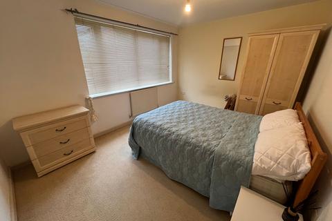 2 bedroom flat to rent, Wharf Road, Dukes Wharf Wharf Road, NG7
