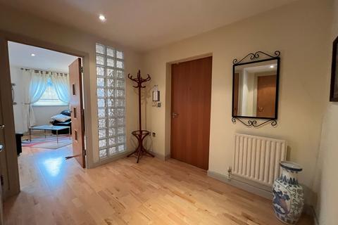 2 bedroom flat to rent, Wharf Road, Dukes Wharf Wharf Road, NG7