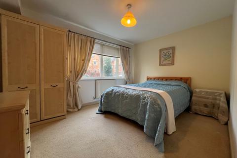 2 bedroom flat to rent, Wharf Road, Dukes Wharf Wharf Road, NG7