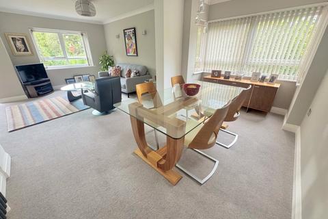 3 bedroom apartment for sale, Balcombe Road, Branksome Park, Poole, BH13