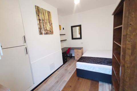 6 bedroom terraced house to rent, WOODHOUSE, LEEDS, WEST YORKSHIRE