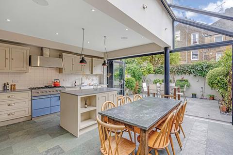 35 Cotleigh Road, London, NW6 2NN