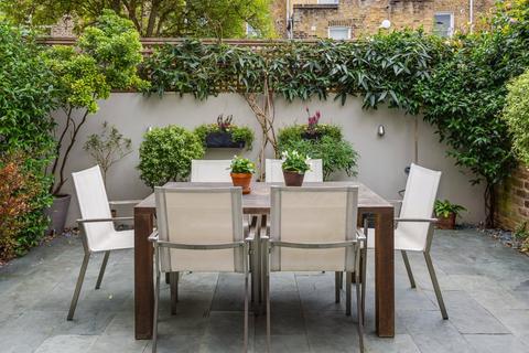 35 Cotleigh Road, London, NW6 2NN