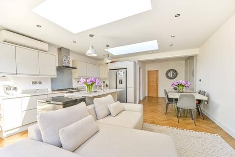 Douglas Road, Kingston, Kingston upon Thames, KT1