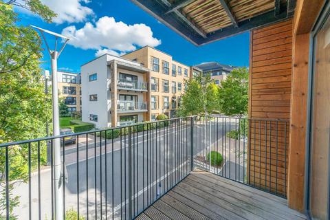 3 bedroom flat for sale, Stanmore Place, Stanmore, HA7
