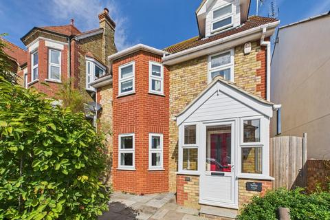 West Cliff Road, Broadstairs, CT10