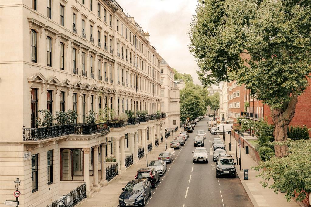Ennismore Gardens