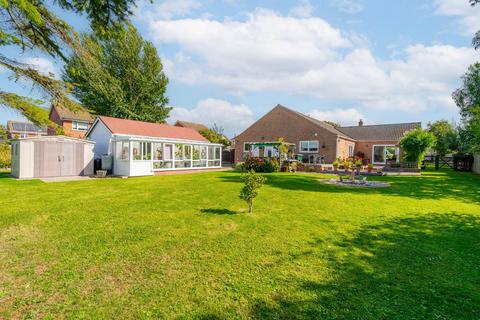 4 bedroom detached bungalow for sale, Green Lane, Kessingland