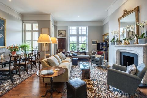3 bedroom flat for sale, Frognal Rise, London NW3