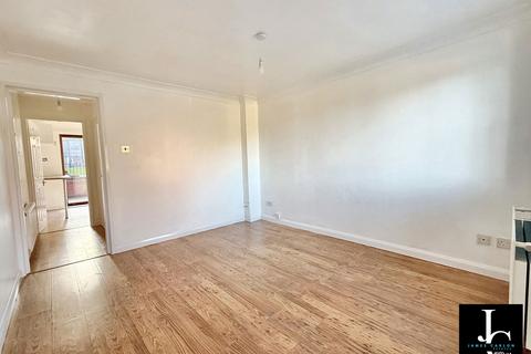 2 bedroom terraced house for sale, Bridle Road, Telford TF7