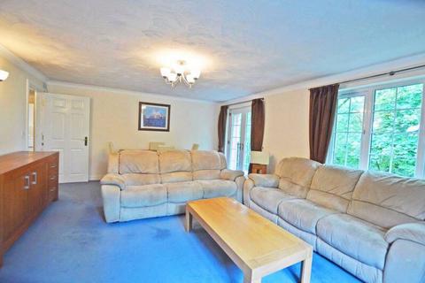 undefined, Poulton Gardens, Poulton Le Fylde, Poulton-le-Fylde, Lancashire, FY6 7HF