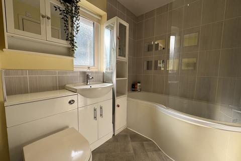 37 Bielby Drive, Beverley, HU17 0RX