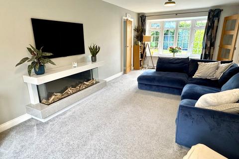 23 Coniston Way, Wetherby, LS22 6TT
