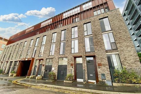 Roof Gardens, Bentinck Street, Castlefield