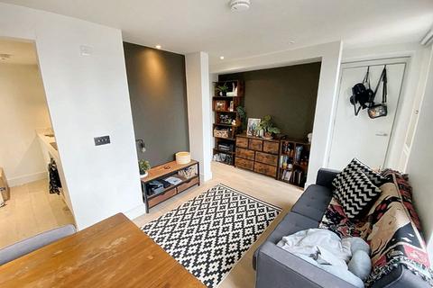 1 bedroom apartment for sale, Roof Gardens, Bentinck Street, Castlefield