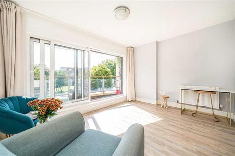 2 bedroom flat for sale, Blagrove Road, Teddington TW11