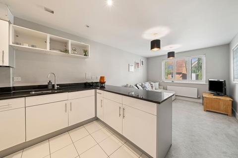 46 Poplar Road, Esher, KT10 0DD