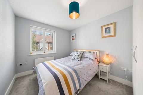 46 Poplar Road, Esher, KT10 0DD