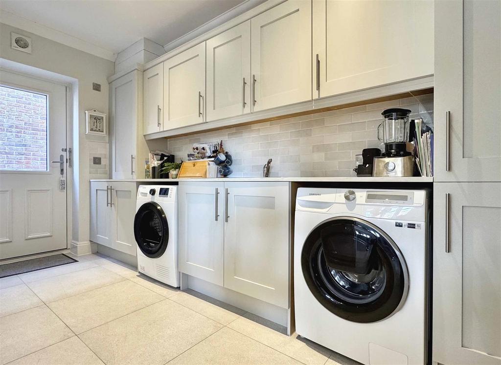 Utility Room.jpg