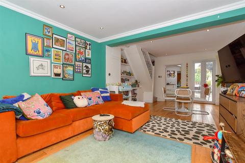 33 Ray Lodge Road, Woodford Green, IG8 7NX