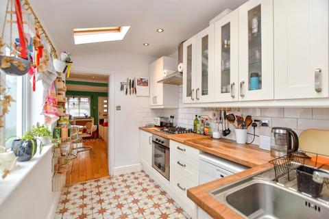 33 Ray Lodge Road, Woodford Green, IG8 7NX