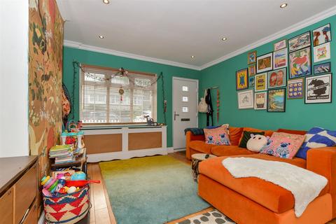 33 Ray Lodge Road, Woodford Green, IG8 7NX