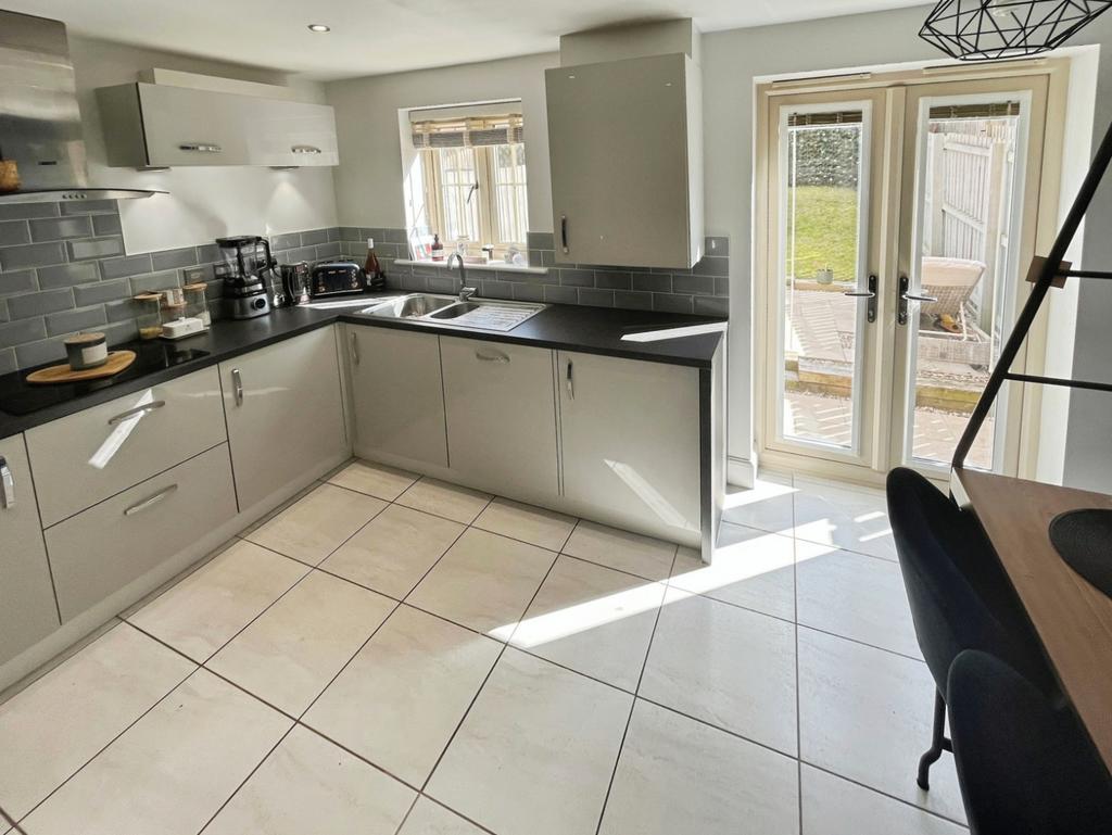 Pbox-kitchen-335893.jpg