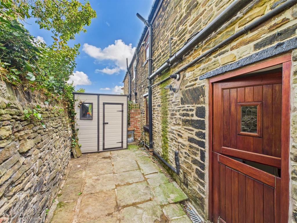 CAM05476 G0-PR0047-STILL032.jpg