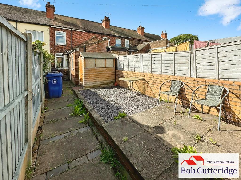 Enclosed rear yard