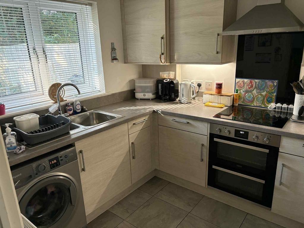 Kitchen 1