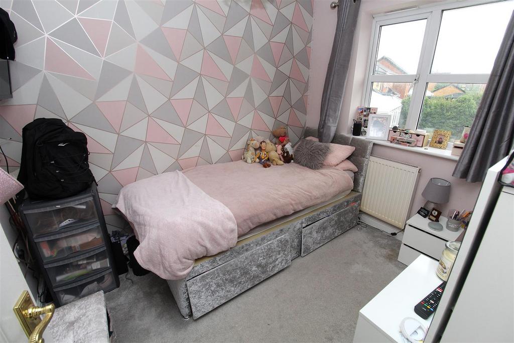 Bed3.JPG