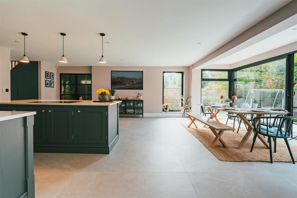 Dining Kitchen