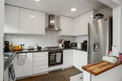 3 bedroom detached house for sale, Main Street, Grendon Underwood, Buckinghamshire.