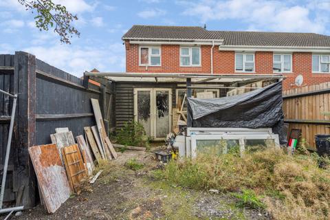 3 bedroom end of terrace house for sale, James Way, South Oxhey
