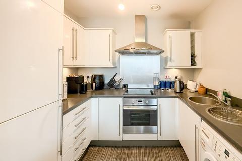 2 bedroom apartment for sale, Worsdell Drive, Gateshead, NE8