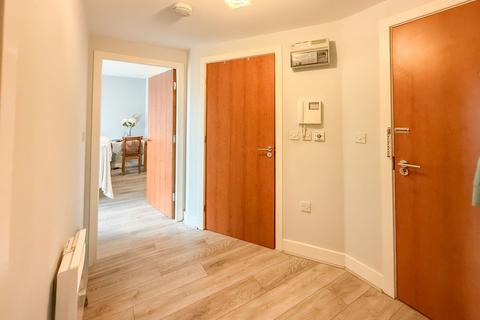 2 bedroom apartment for sale, Worsdell Drive, Gateshead, NE8