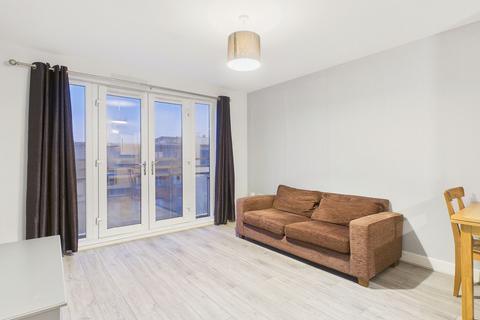 undefined, Worsdell Drive, Gateshead, NE8