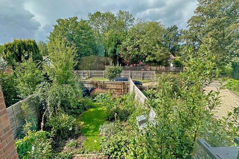 9 Beechcroft, Dorchester On Thames, Wallingford, OX10 7LS