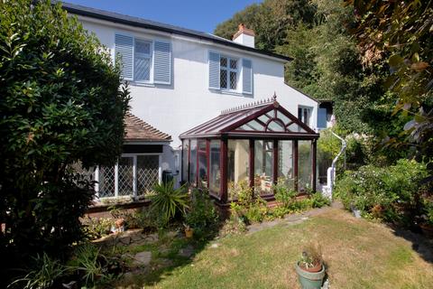 undefined, Radnor Cliff, Sandgate, CT20