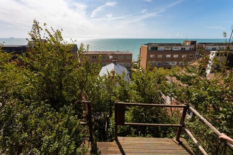 undefined, Radnor Cliff, Sandgate, CT20