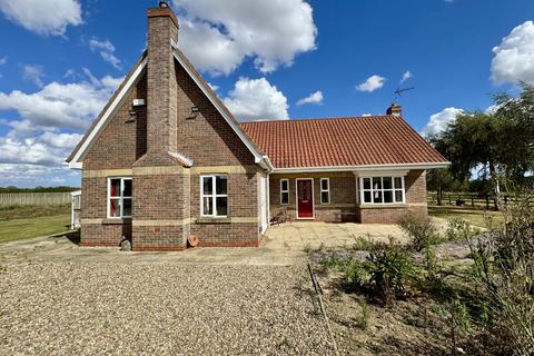 2 bedroom property with land for sale, Hull Road, Skirlaugh, HU11 5AE