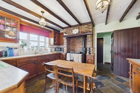 2 bedroom property with land for sale, Hull Road, Skirlaugh, HU11 5AE