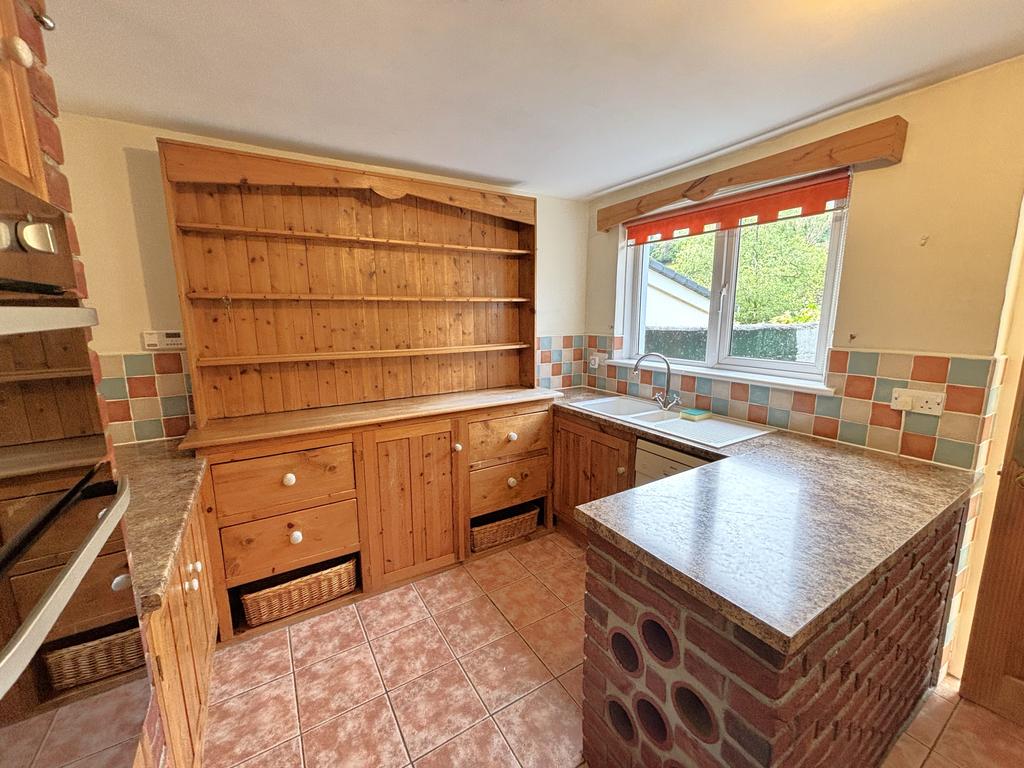 Kitchen / Breakfast Room