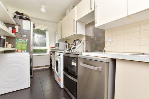 2 bedroom ground floor flat for sale, Toll Bar Court, Sutton SM2