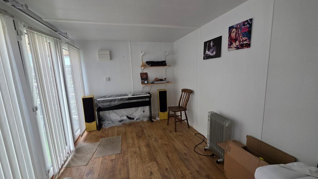 Workshop/Outbuilding