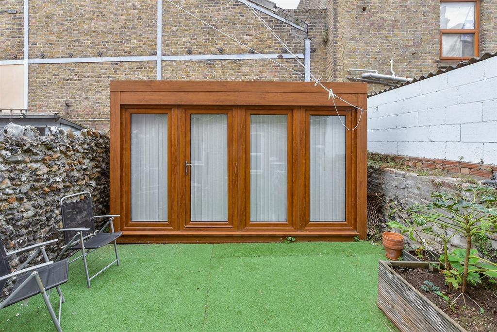 Workshop/Outbuilding